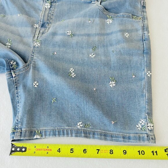 Thereabouts Big Girl Blue Denim Shorts Size 20.5 Plus (actual 36x6) Embroidered - Picture 12 of 12